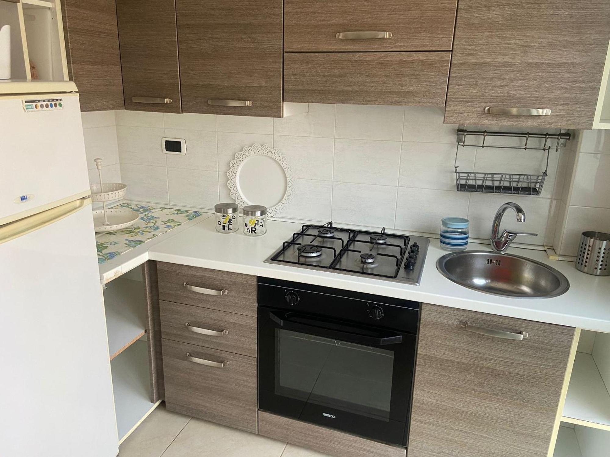 Pm 13A Via Tenente Devenuto Guest House Giovinazzo Eksteriør billede